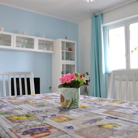 La Casa Azzurra Apartment Коголето Екстериор снимка